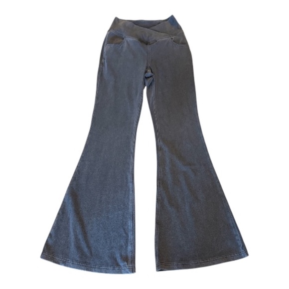 Halara Flex High Waisted Crossover Pocket Washed Casual Jeans, XS Regular - Picture 8 of 8